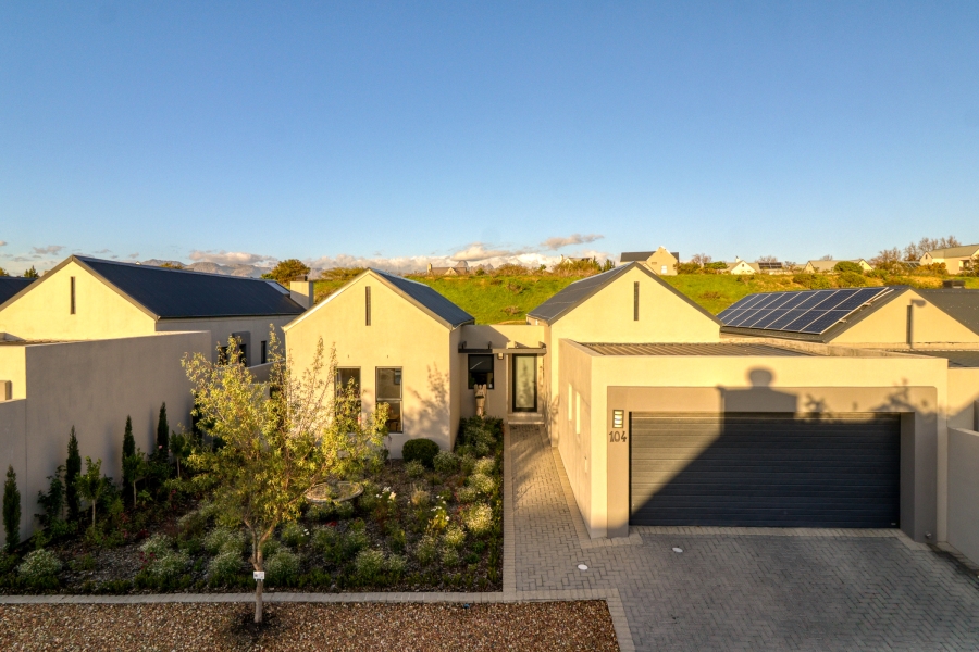 3 Bedroom Property for Sale in Aan de Wijnlanden Western Cape